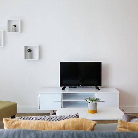 Redhill Queensgate - Modern 1 Bedroom Apartment Exteriör bild