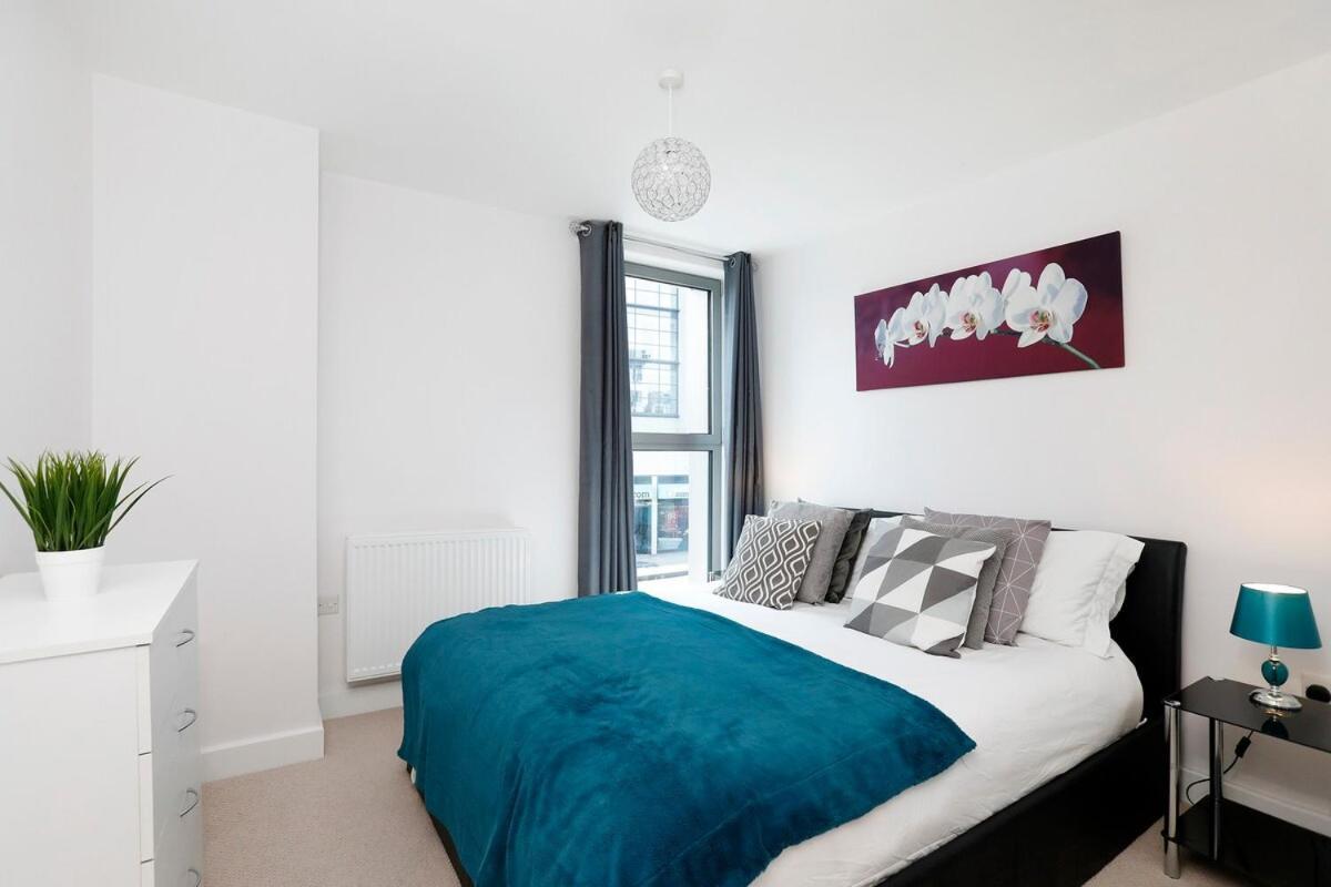 Redhill Queensgate - Modern 1 Bedroom Apartment Exteriör bild